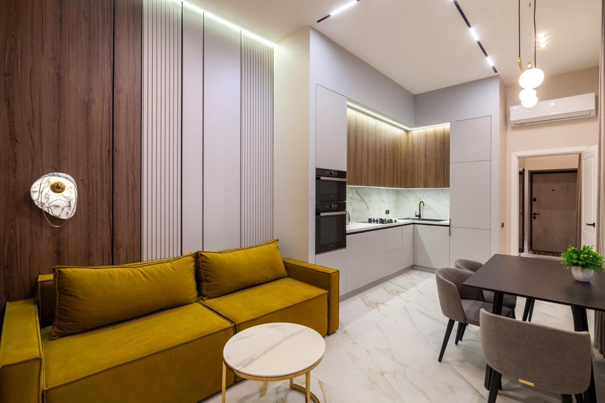 Leogrand Jacuzzi On Malaniuka 2 Apartment Lviv Exterior photo
